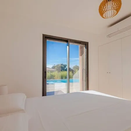 Villa de 4 chambres avec piscine privee jardin et wifi a Porto Vecchio a 6 km de la plage Porto-Vecchio (Corsica)